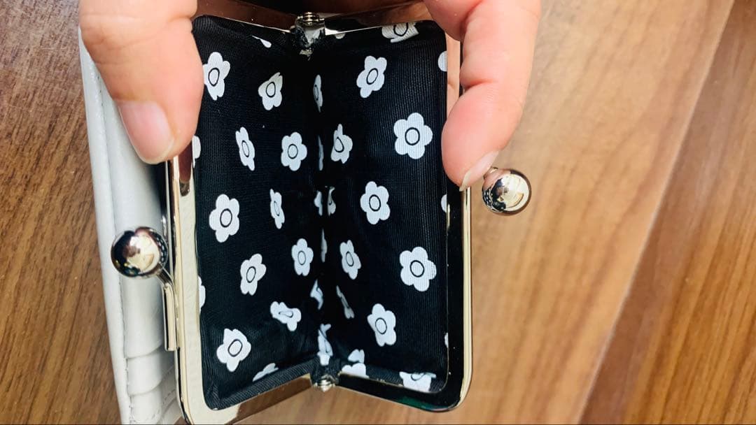 MARY QUANT フレンチシームガマロ ウォレット シルバー 財布 がま口