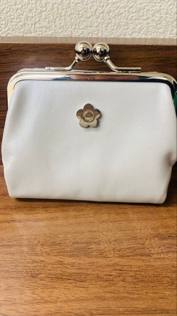 MARY QUANT フレンチシームガマロ ウォレット シルバー 財布 がま口