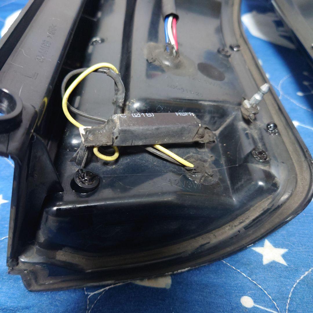 ま*る様 NV350　E26　初期型用　LEDクリアテールランプ　（キャラバン）