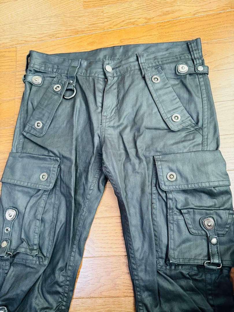 トルネードマート　ブラックカーゴパンツ 多ポケットデザイン