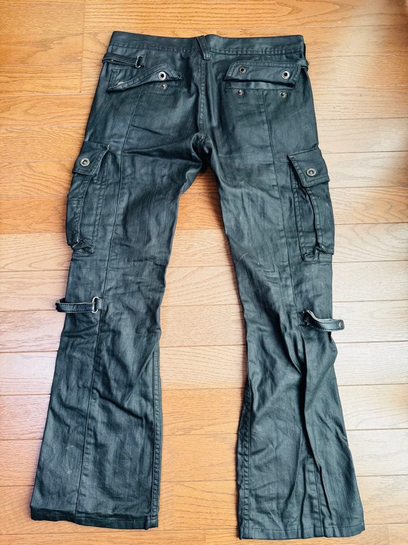 トルネードマート　ブラックカーゴパンツ 多ポケットデザイン