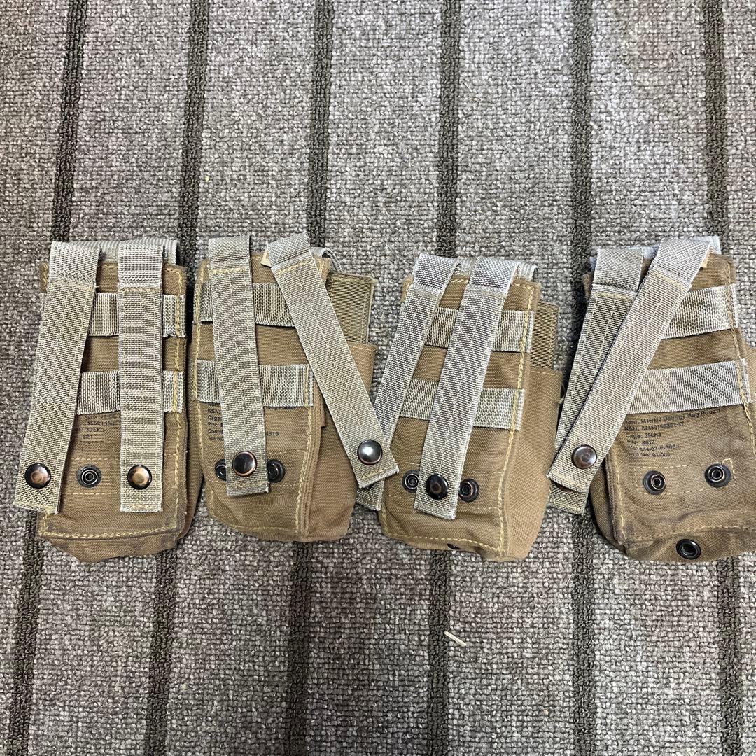 放出品　実物M4マガジンポーチ　海兵隊
