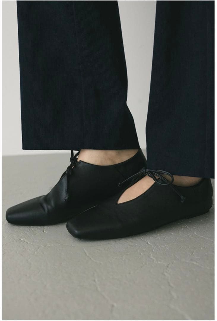 【新品】新作！！レースアップフラットシューズ　STYLEMIXER 黒　Ｍサイズ