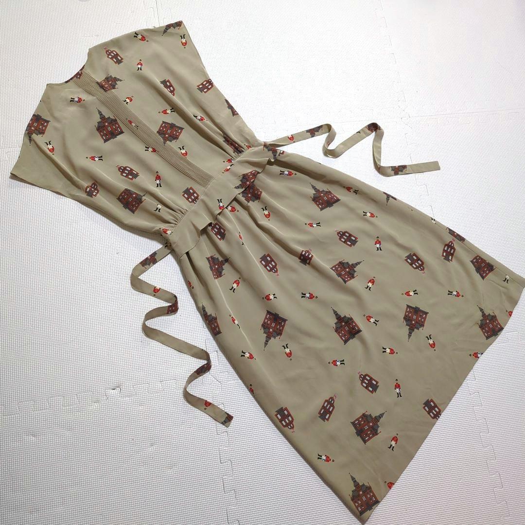 【レア】PINK HOUSE ピンクハウス　ワンピース　英兵柄 ロンドン　カーキ