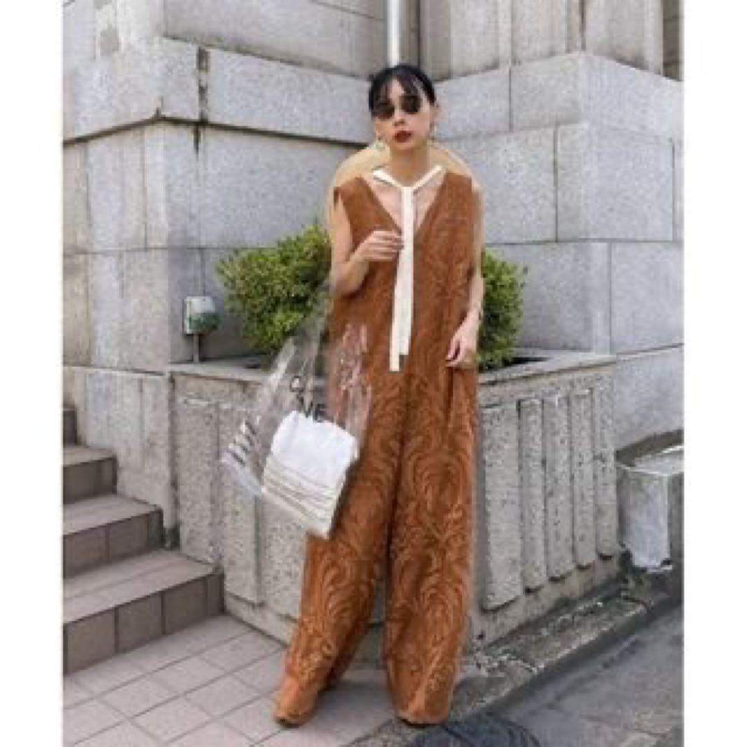 【本日限定値引き】新品！Ameri Vintage★V NECK ROMPERS