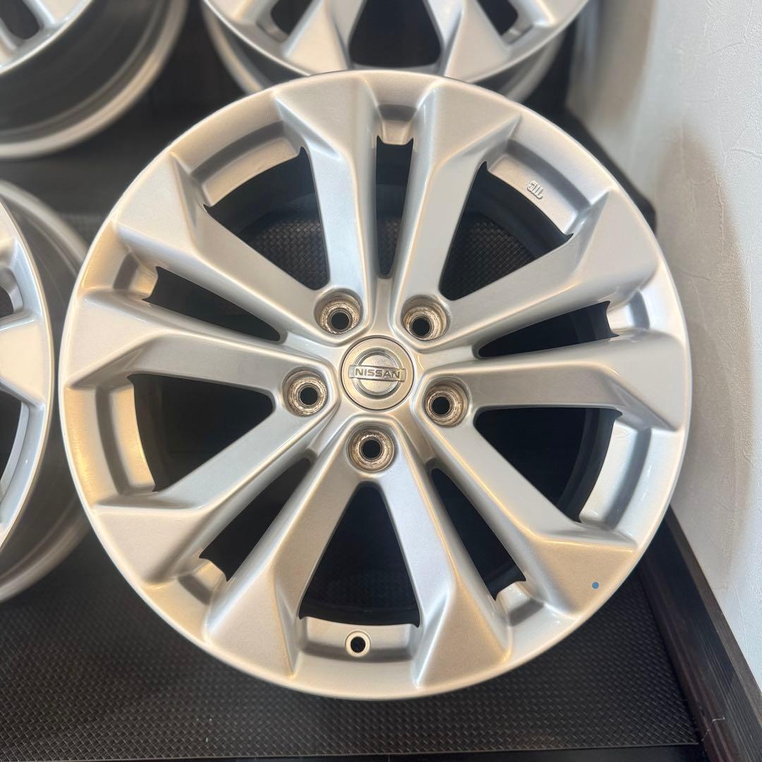 美品！NISSAN純正　エクストレイルT32　17インチホイール　4本！