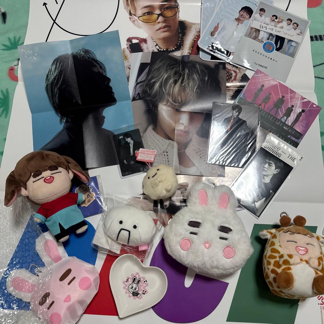 ち*い様 ONEW アルバム 、トレカ、グッズ コレクション