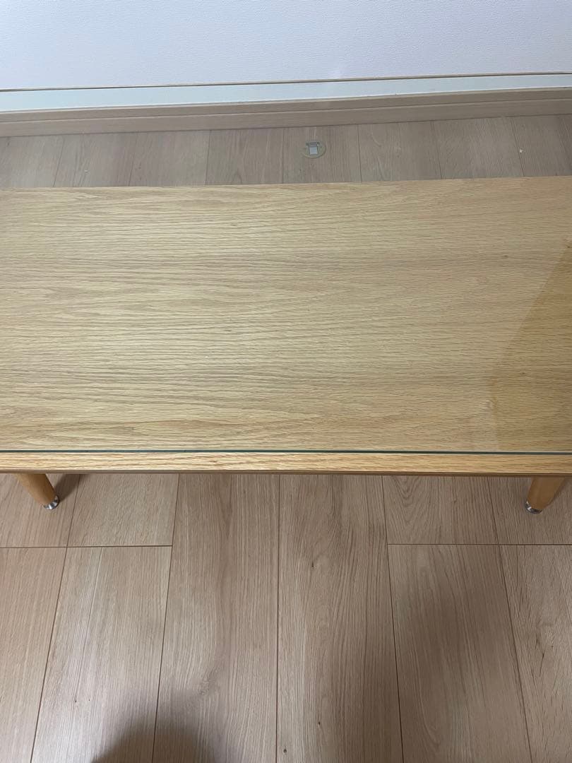 ニトリ　ガラス天板の木製センターテーブル