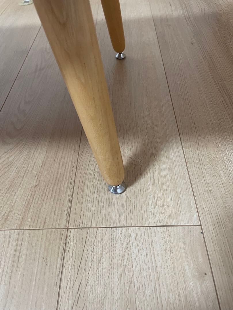 ニトリ　ガラス天板の木製センターテーブル