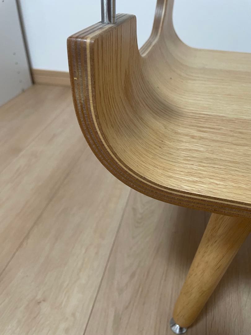 ニトリ　ガラス天板の木製センターテーブル