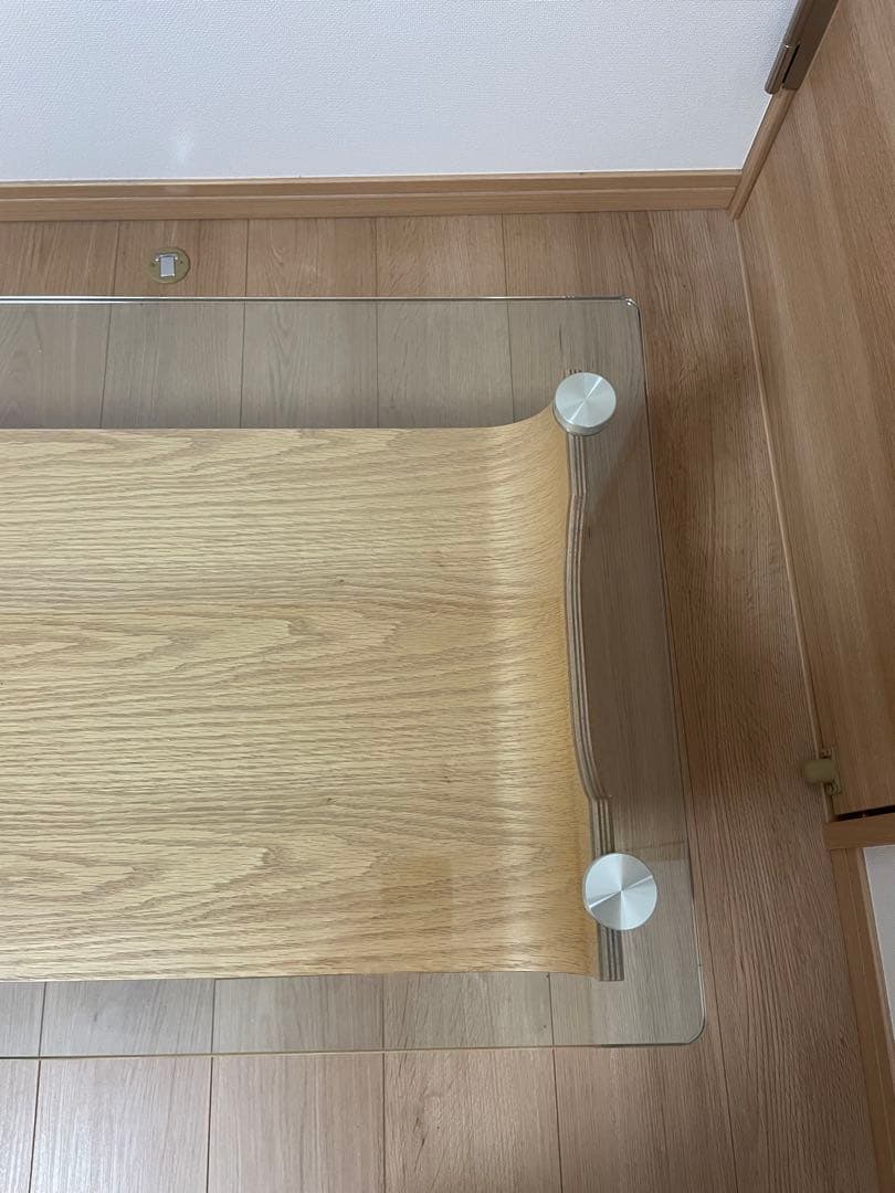 ニトリ　ガラス天板の木製センターテーブル