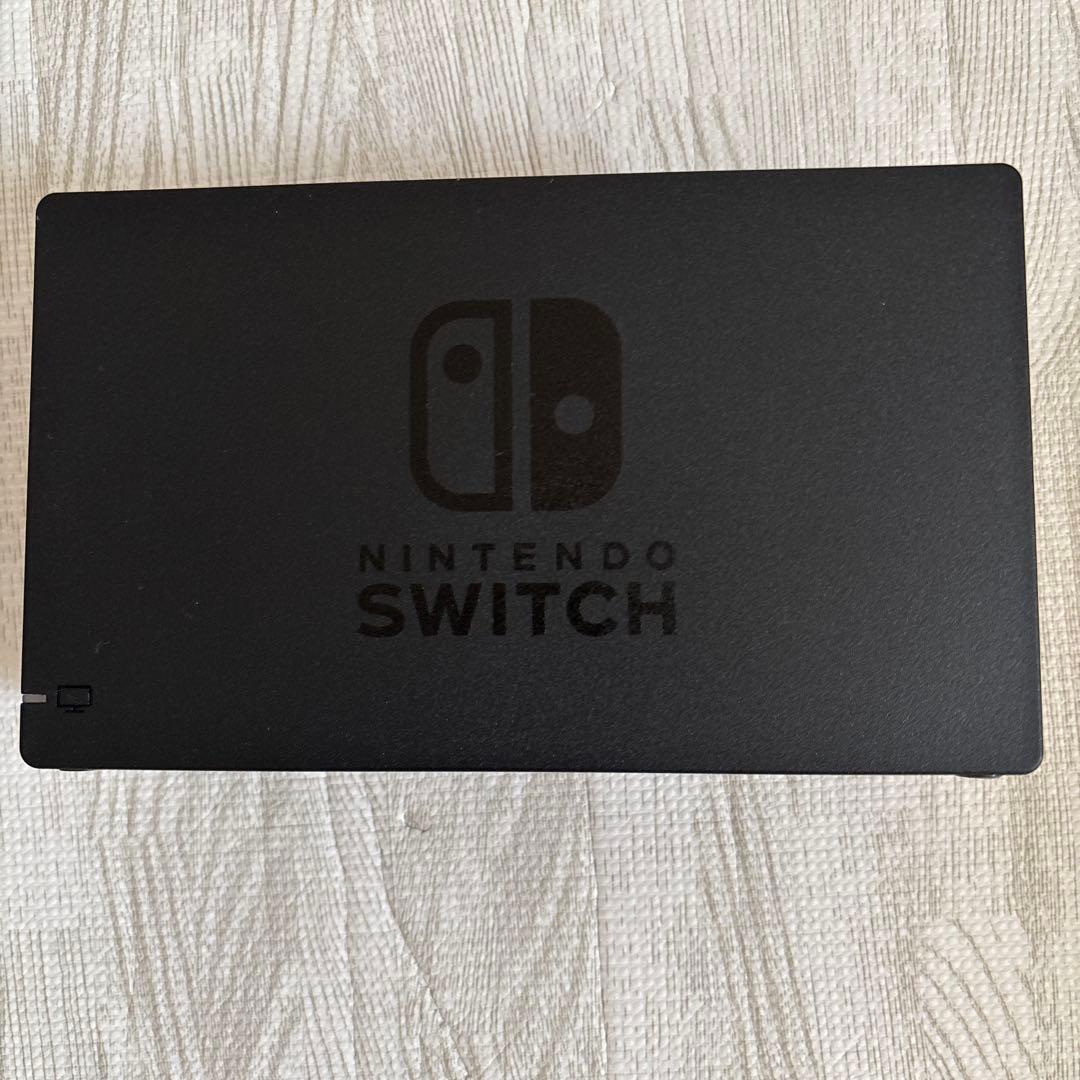 土日限定値下げ！Nintendo Switch 本体　総プレイ時間5時間ほど