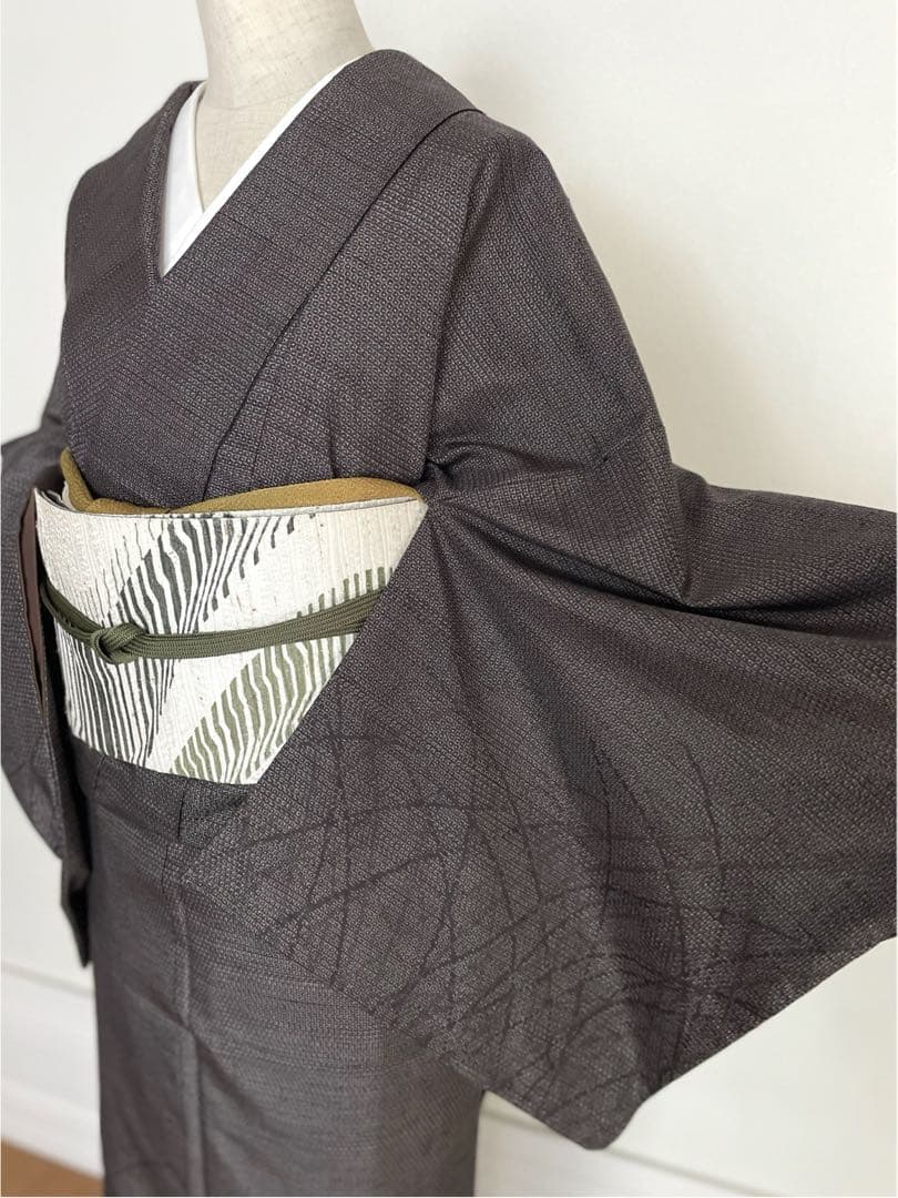 深茶 十日町紬 付下げ100亀甲 正絹着物