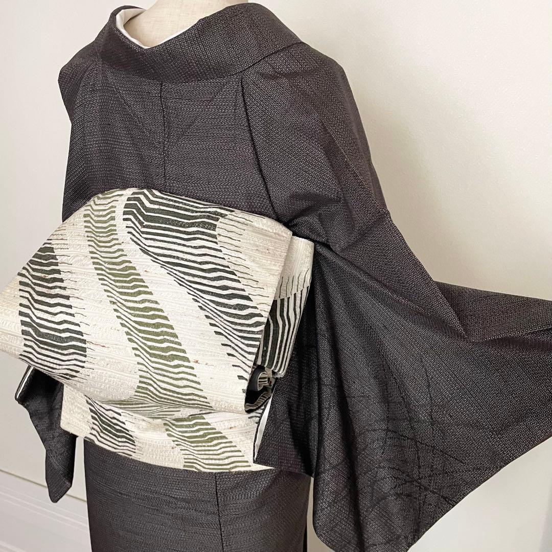 深茶 十日町紬 付下げ100亀甲 正絹着物