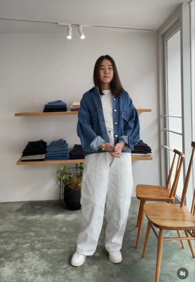 The SHISHIKUIオーバーサイズデニムジャケット