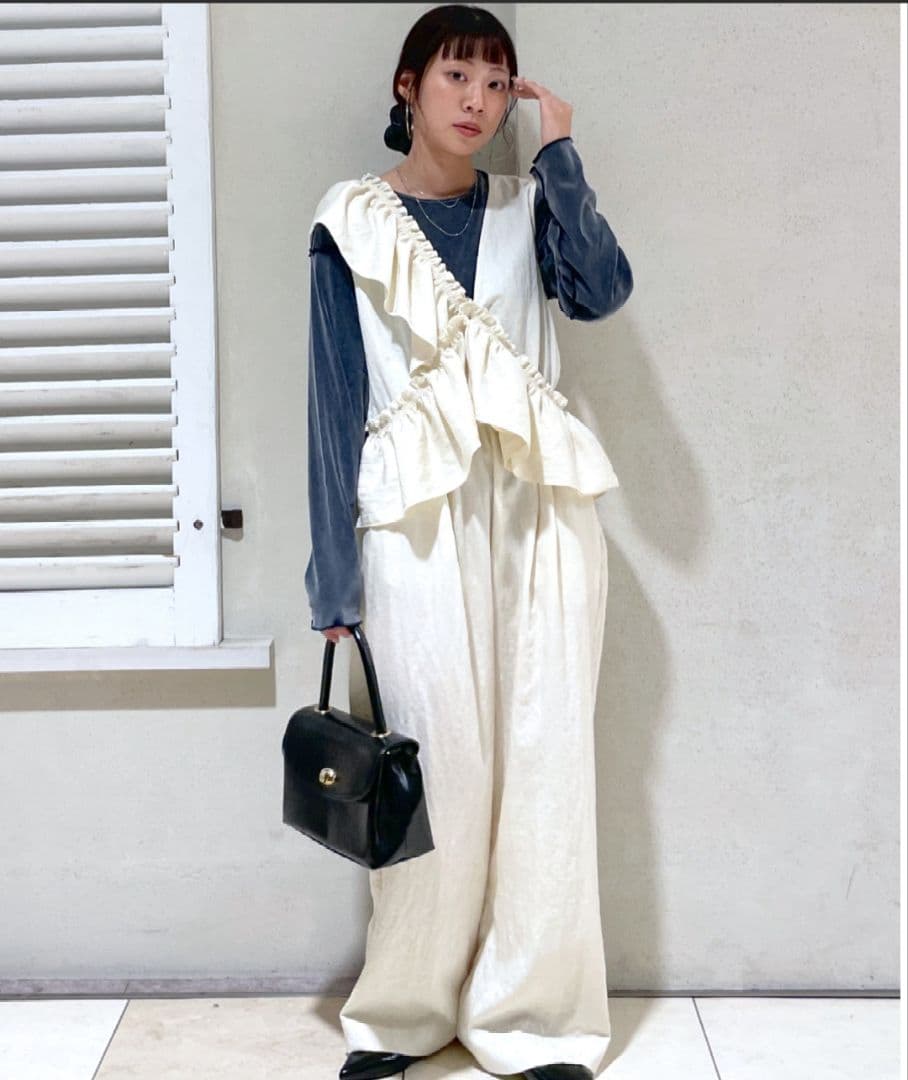 LOWRYSFARM　今季 フリル オールインワン