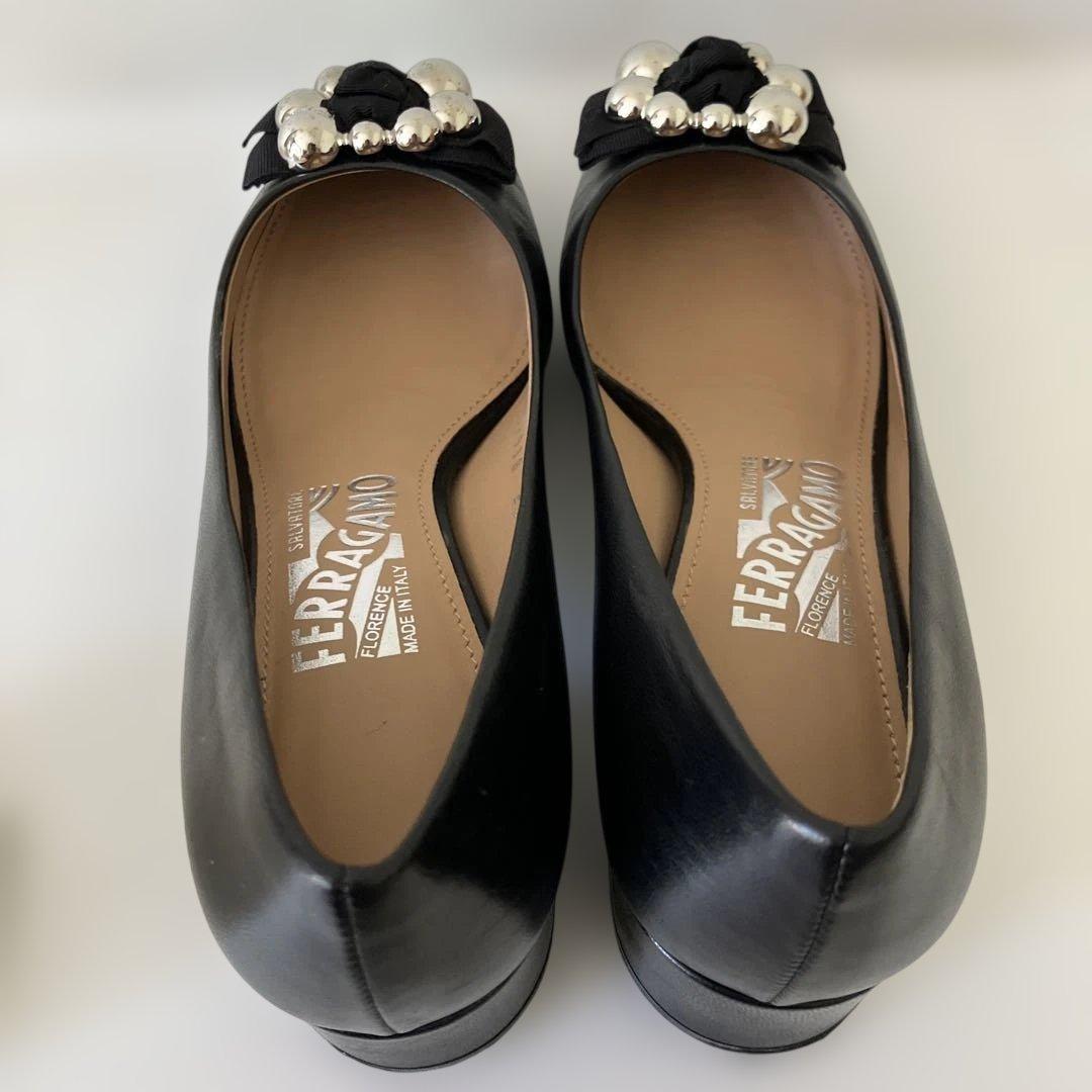 レア！フェラガモ パンプス シルバー金具 カーフレザー フラットシューズ　5