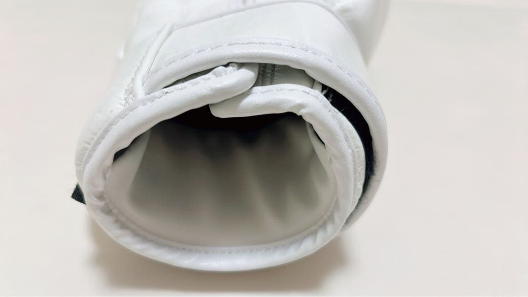 【美品】WINDY（ウィンディ）ボクシンググローブ 8oz／本革・ホワイト