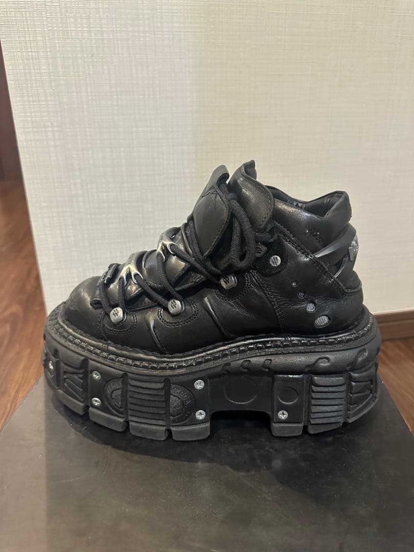 NEW ROCK厚底スニーカー