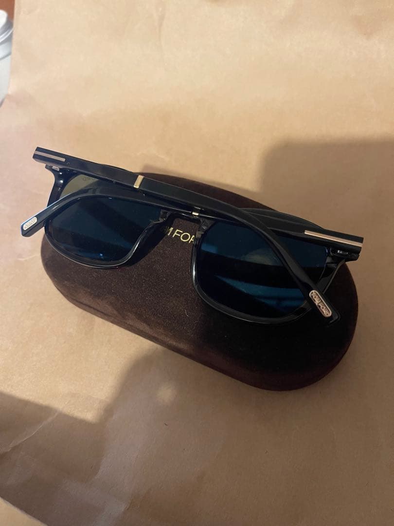 トムフォード サングラス 新品ケース付