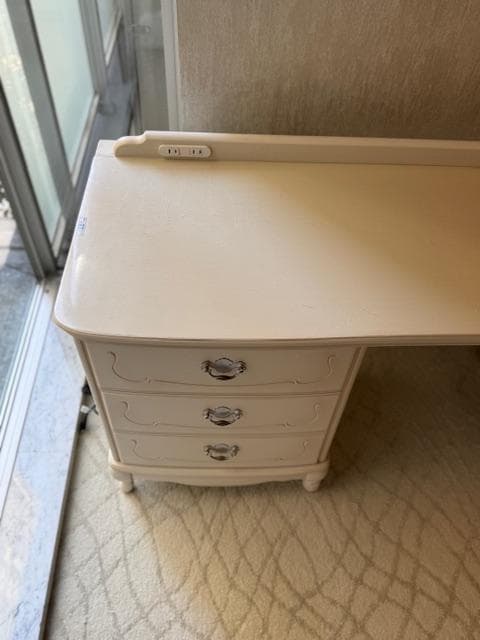 デスク カンティーニュ