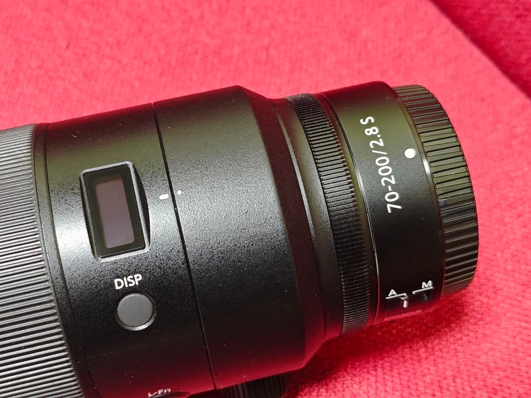 NIKKOR Z 70-200mm f/2.8 VR S 純正フィルター付き