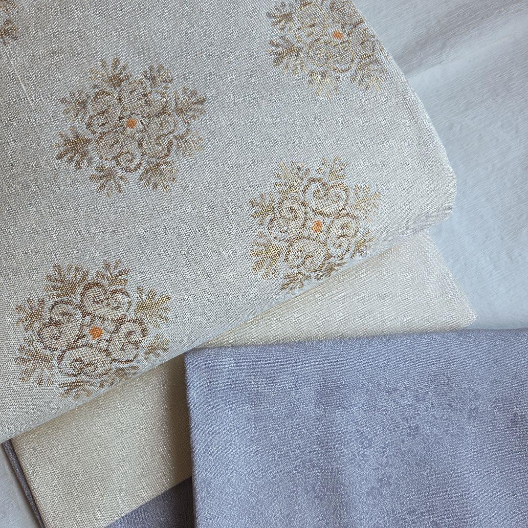 上品な織と煌めき　華文様の袋帯