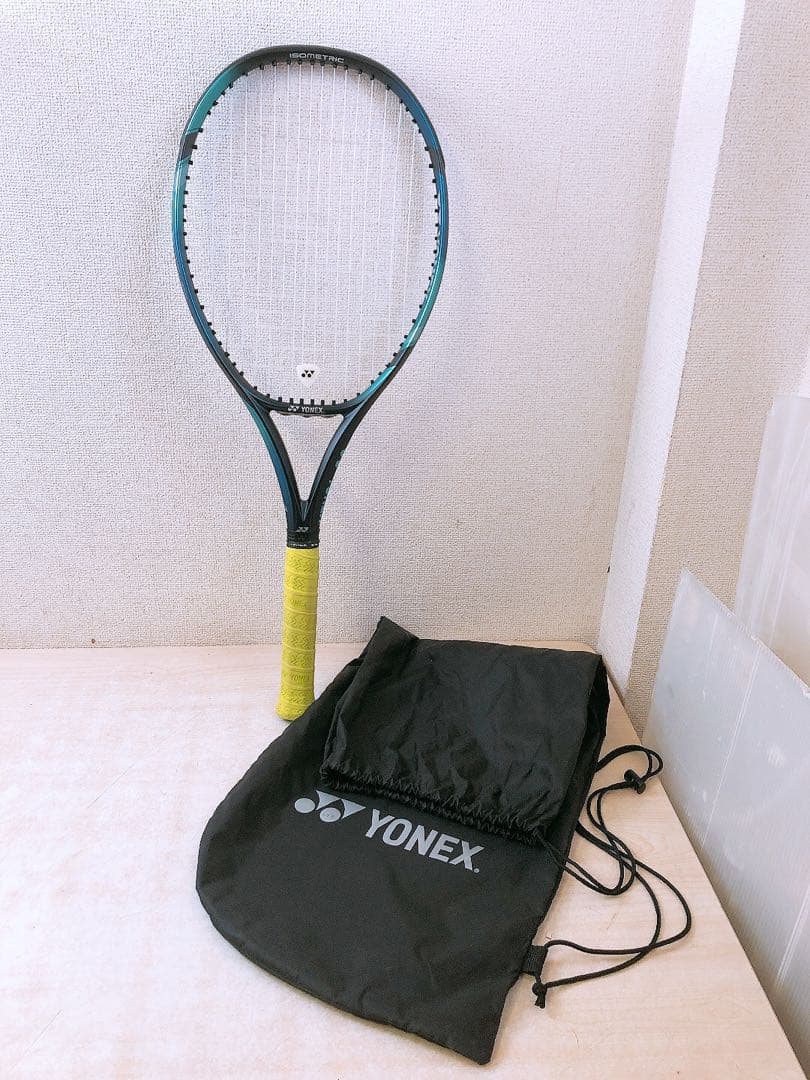 ヨネックス 日本製 硬式テニスラケット ISOMETRIC 長さ約68.5cm