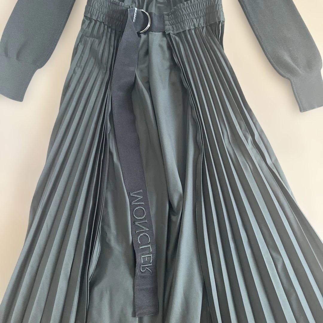 確約済み　モンクレール　ニット×プリーツ切り替えワンピース