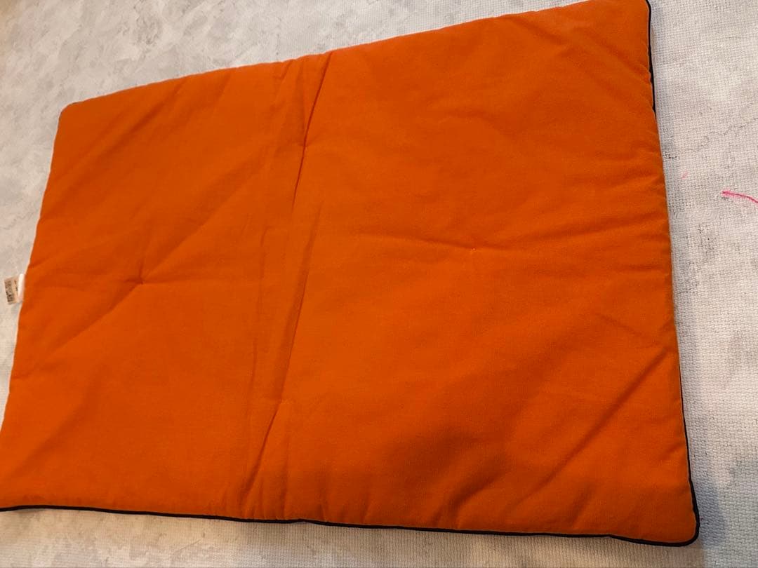 エルメス　クッション　マット　座布団ロゴ刺繍