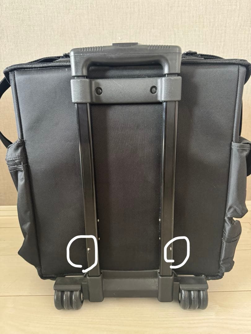 アーティストキャリアー　メイクアッププロ用　ネイリスト用　美容師用キャリーケース