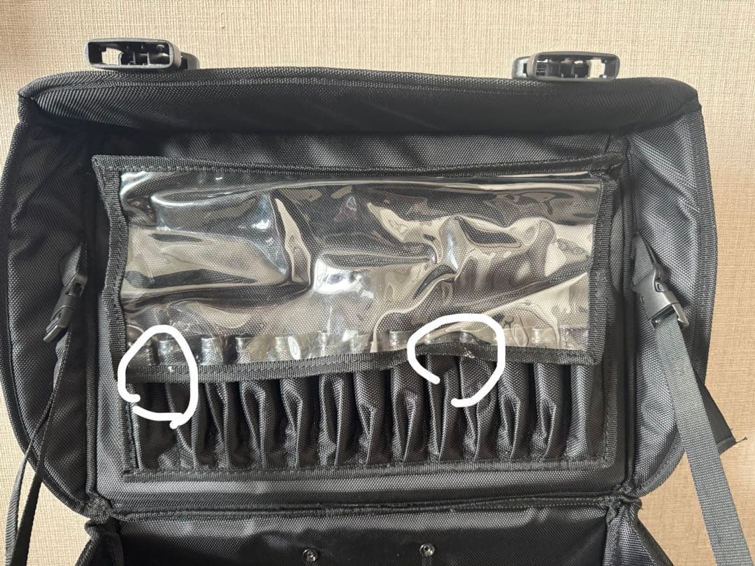 アーティストキャリアー　メイクアッププロ用　ネイリスト用　美容師用キャリーケース