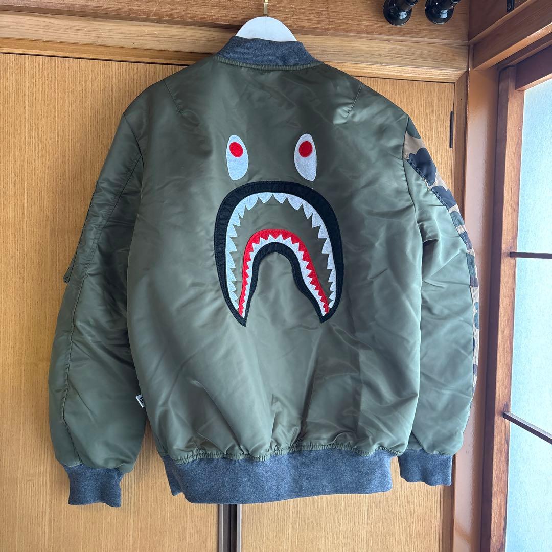 新品　未使用　A Bathing Ape MA-1 M ボンバー　カモ　シャーク