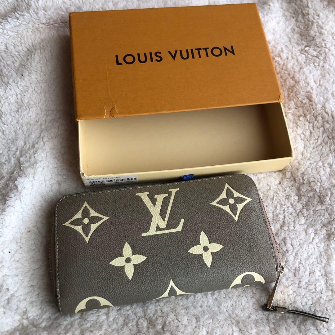 長財布　ノベルティー