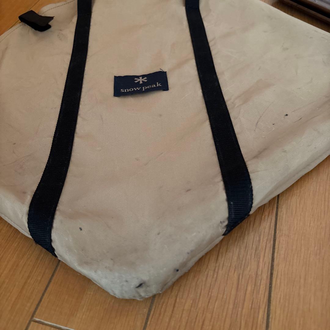 スノーピーク焚き火台Mサイズ、収納袋 とロストル、アイアンレッグ