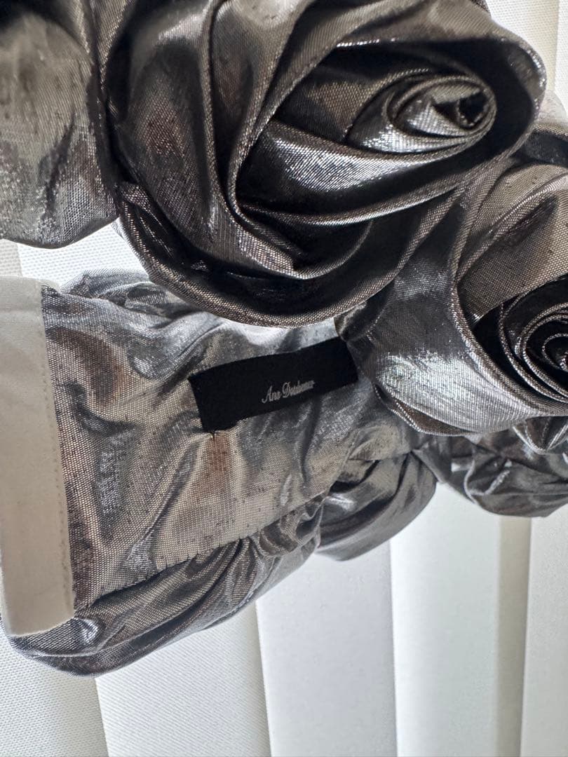 トップス ans dotsloevner