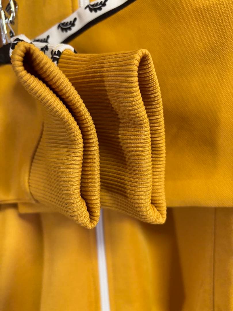 【美品】FRED PERRY フレッドペリー 　トラックジャケット　ポルトガル製