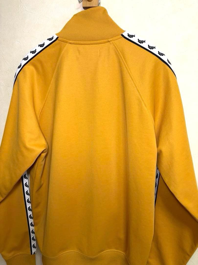 【美品】FRED PERRY フレッドペリー 　トラックジャケット　ポルトガル製