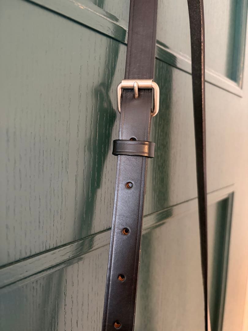 マーガレットハウエル レザーショルダーバッグ ブラック