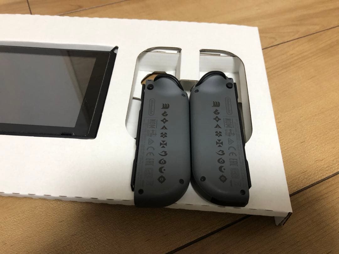 Nintendo Switch モンスターハンターライズデザイン プロコン付き