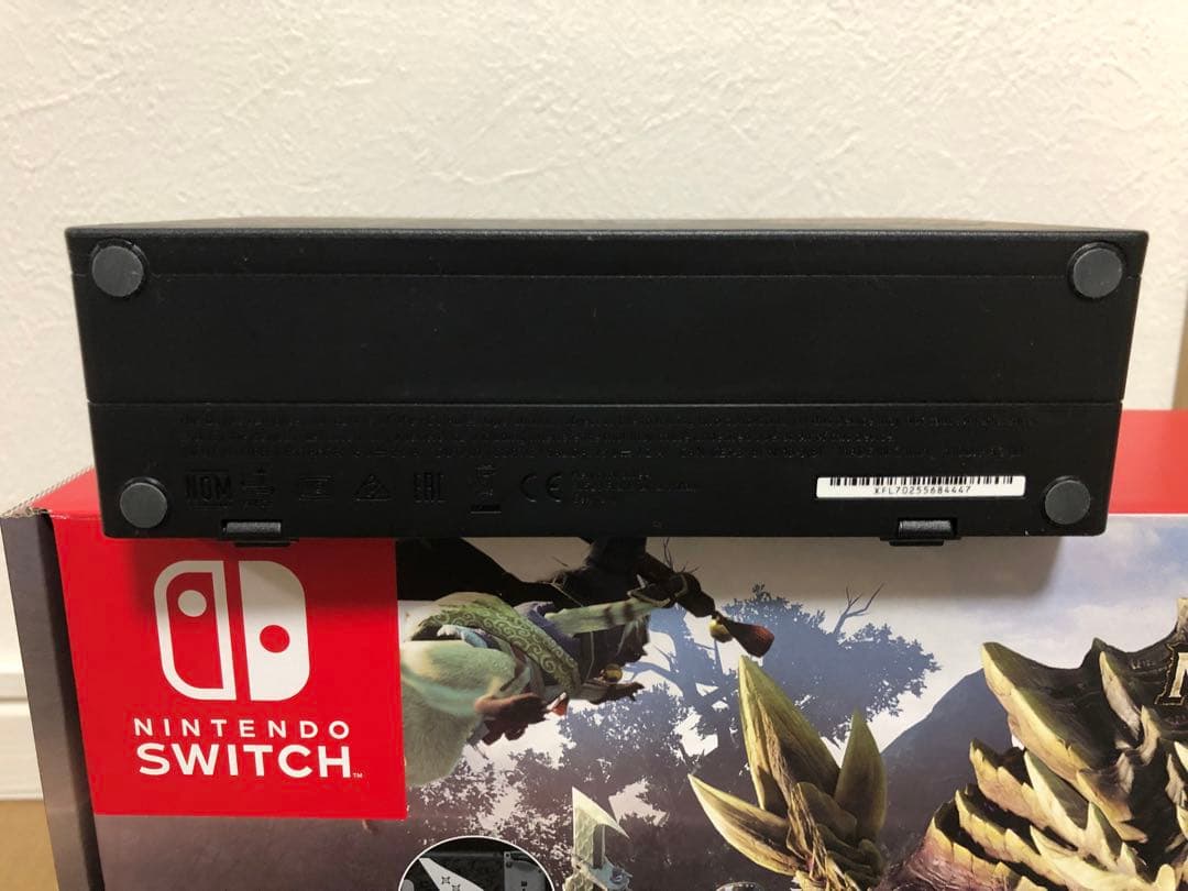 Nintendo Switch モンスターハンターライズデザイン プロコン付き