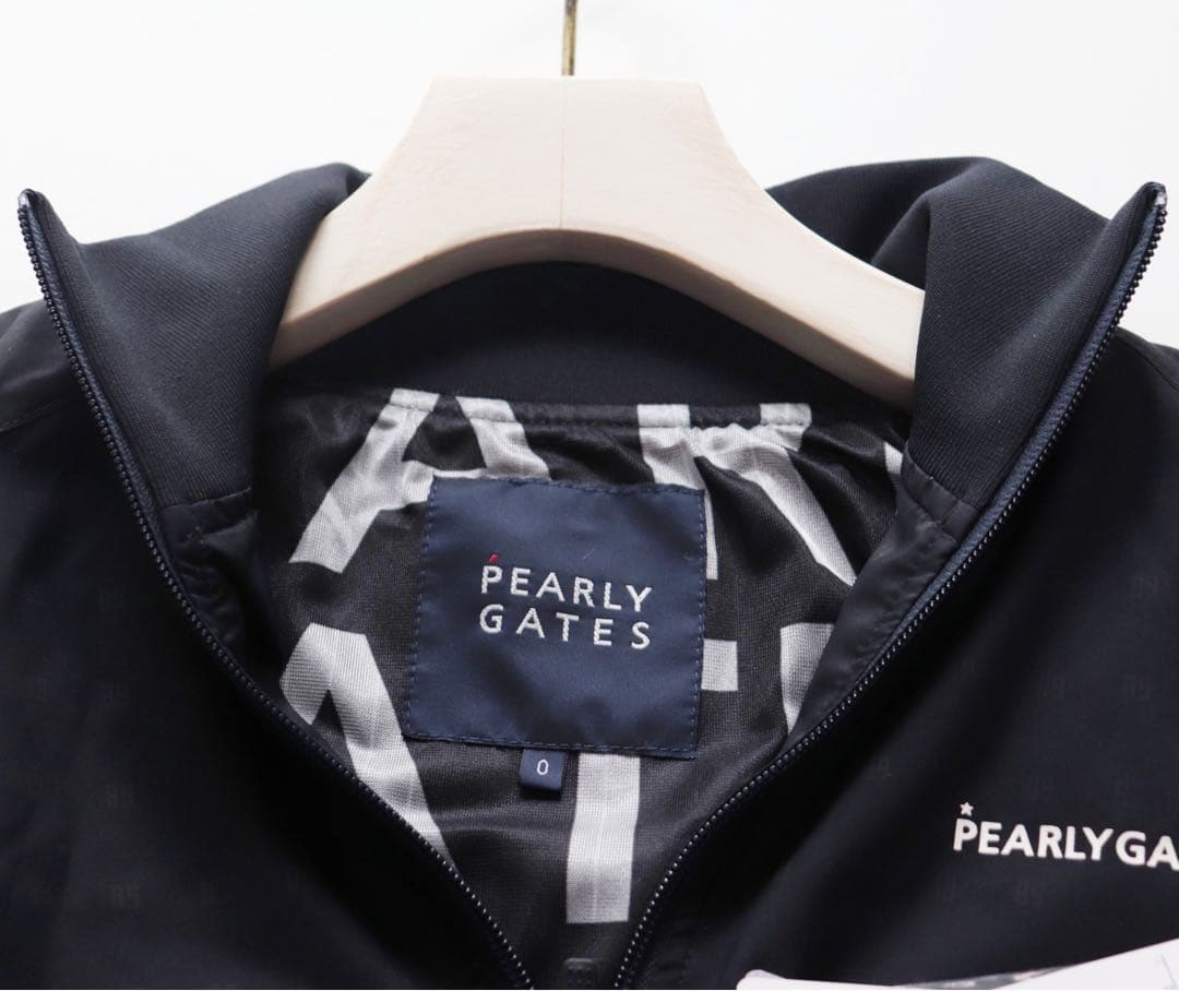 《パーリーゲイツ》新品 ロゴ総柄 はっ水 タフレックス フルジップジャケット 0