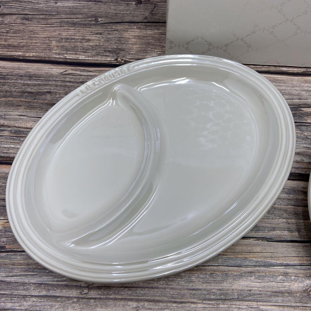 【新品未使用】ルクルーゼ　マルチ・オーバル・プレート・セット