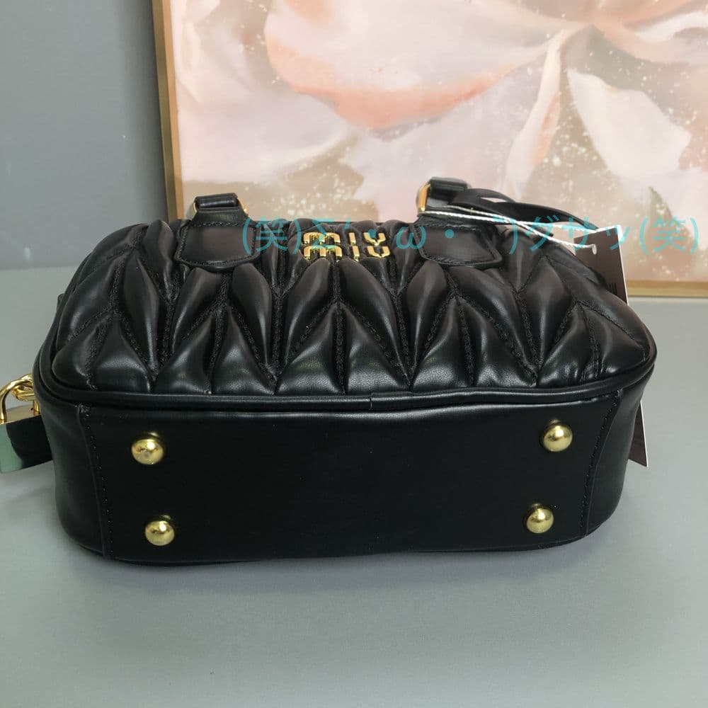 miumiu ショルダーバッグ レディース 黒 ブラック ハンドバッグ