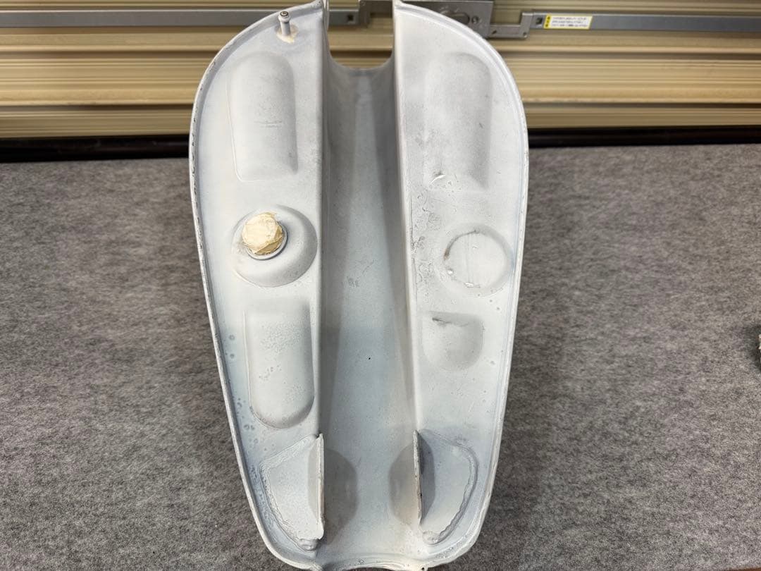 xlh883 レプリカガスタンク　右コック　スポーツスター　xl883