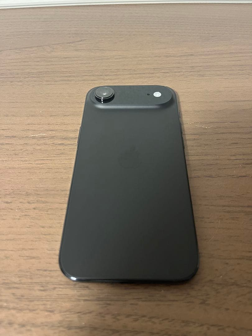 iPhone Air 256GB スペースブラック ほぼ未使用 SIMフリー