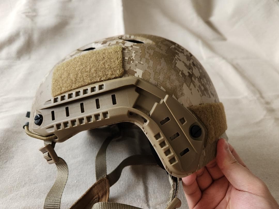 【実物】Ops-Core FAST Bump ヘルメット (ノンバリスティック)