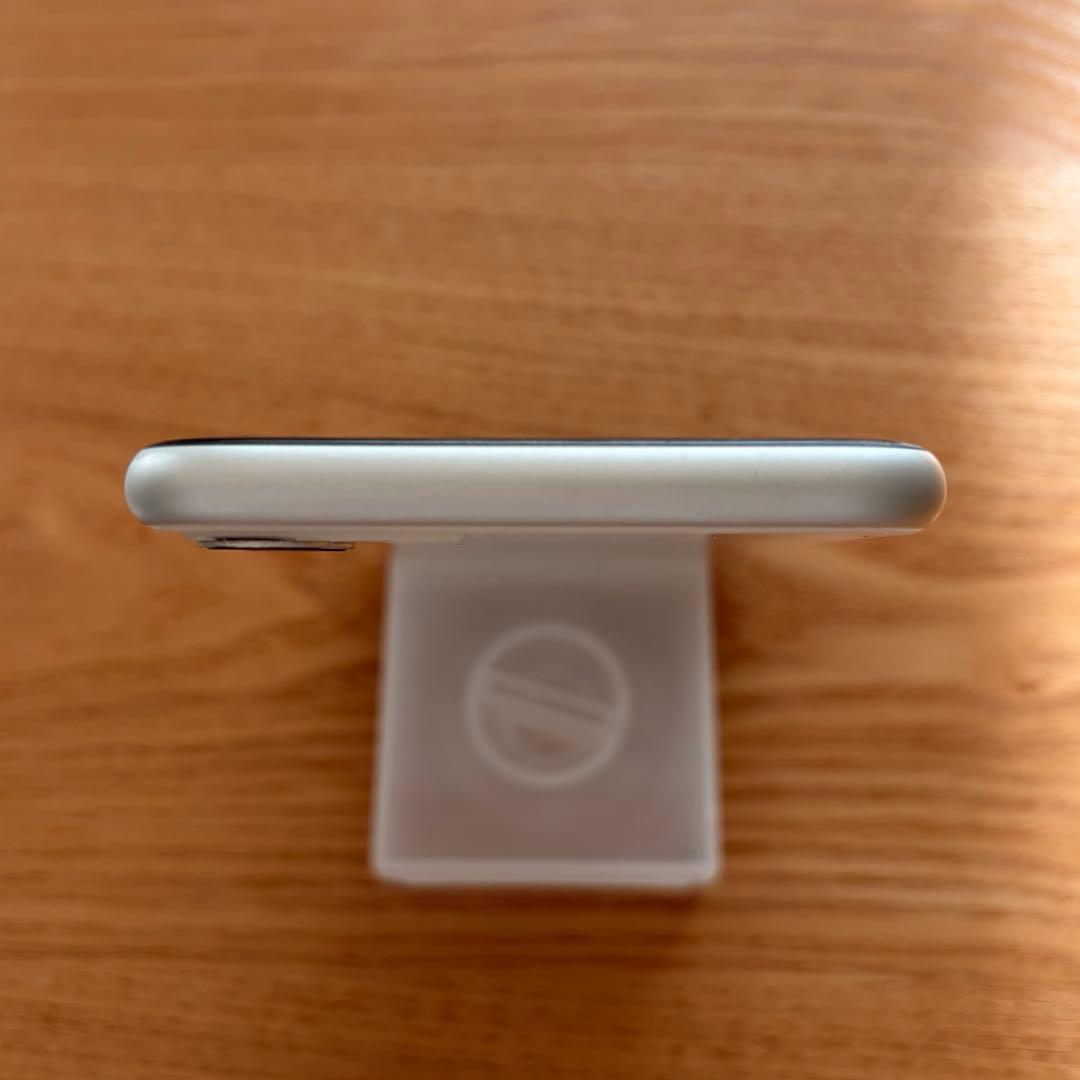 Apple iPhone11 本体 SIMフリー ෆ̈ ホワイト 128GB