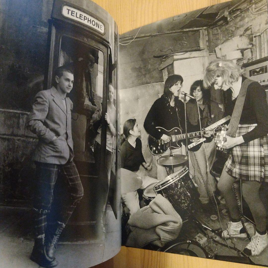 洋書 Made in the UK: The Music of Attitude