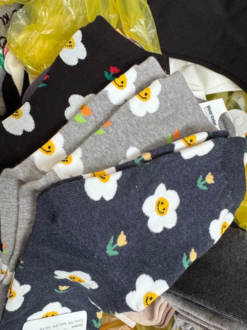 pan 様 韓国製 カラフルな刺繍ソックス おまとめ